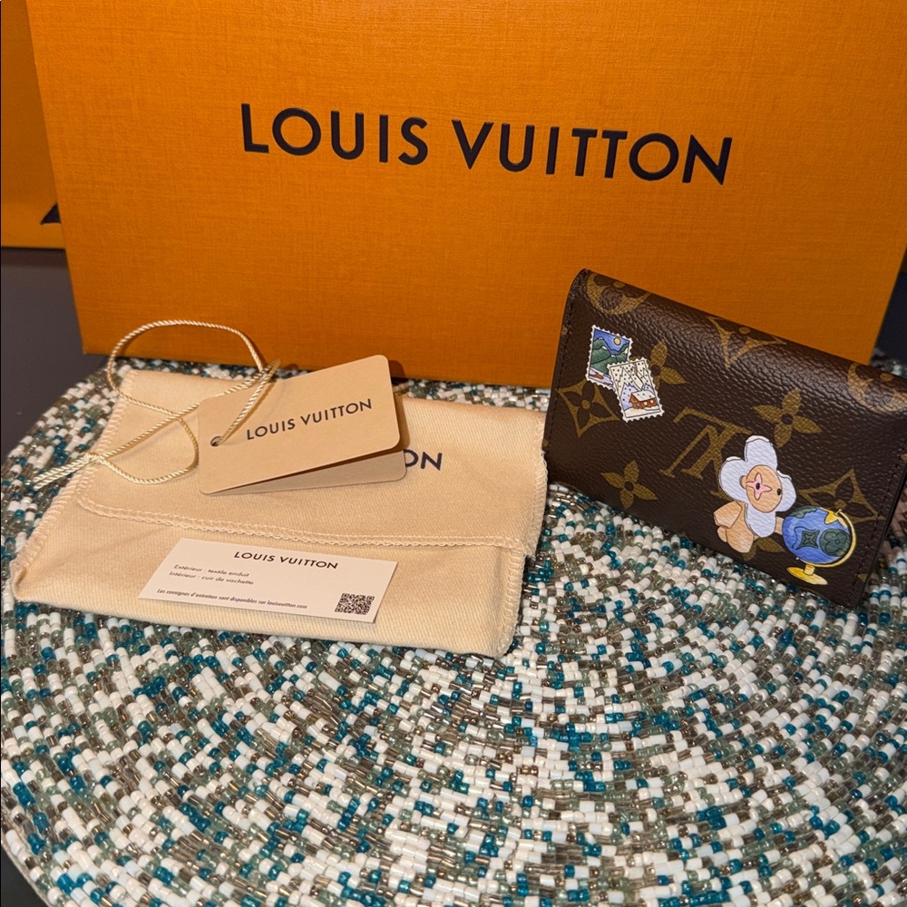 Louis Vuitton Vivi Monogram Slim Card Holder Wallet Holiday 2025
